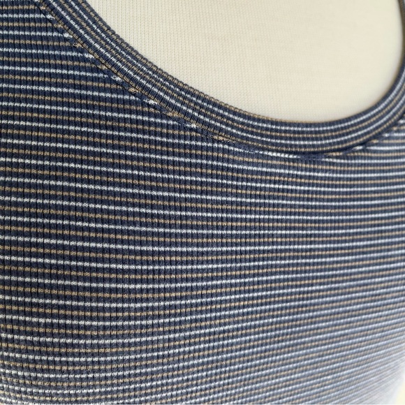 Toad & Co women’s t-shirt - size S - Picture 5 of 11